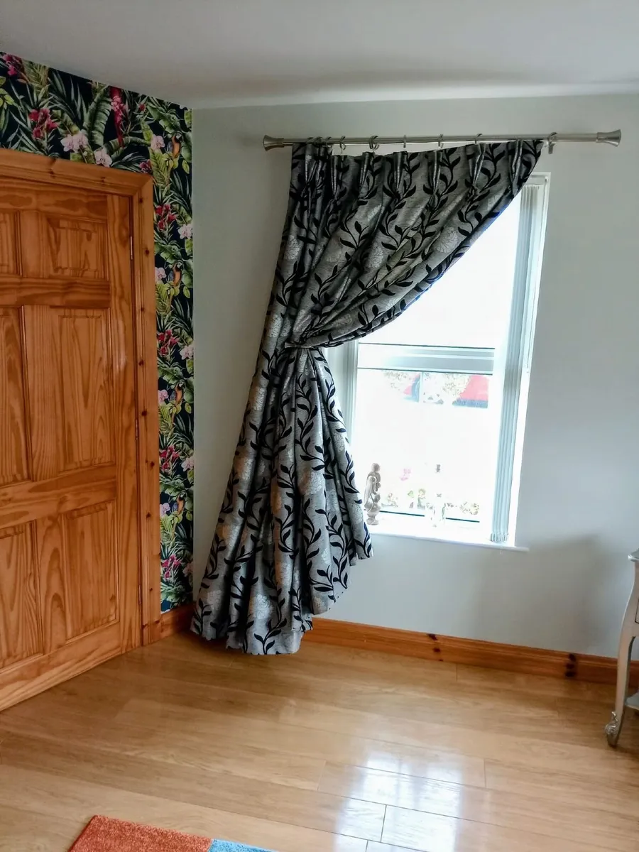 Lounge Curtains - Image 1