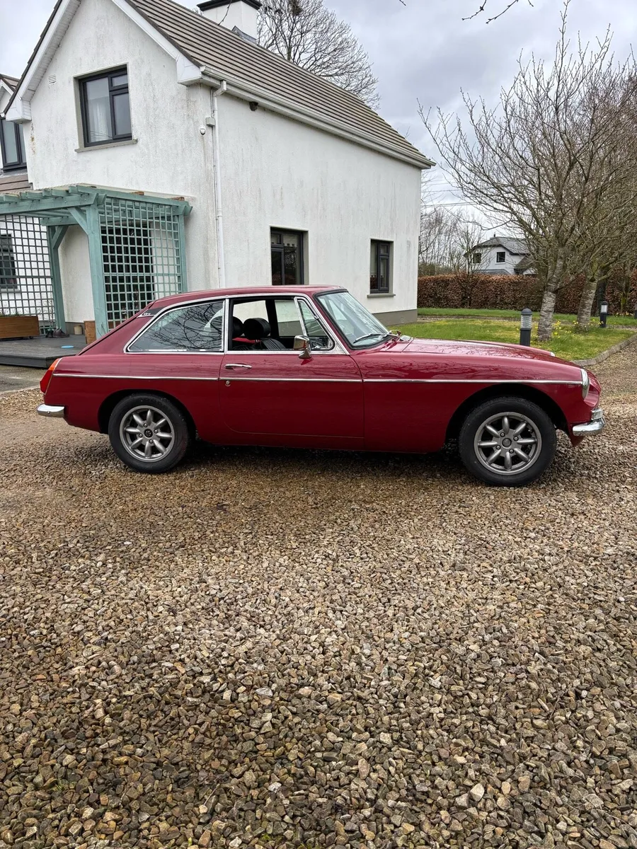 MGB GT - Image 4