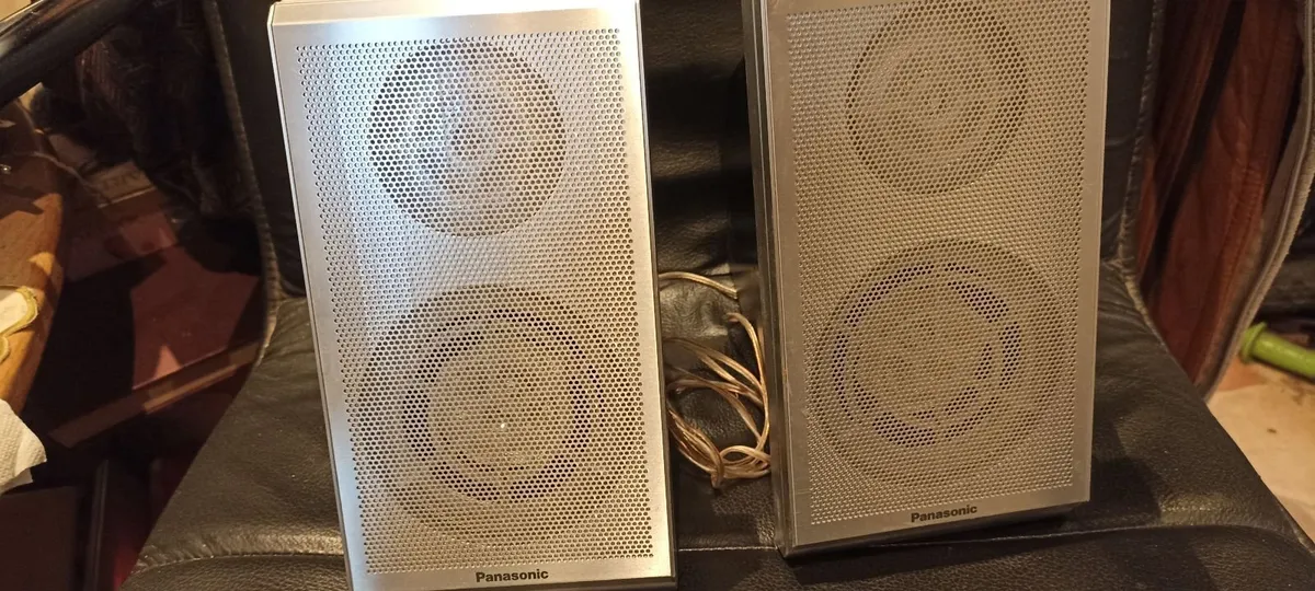 Pair of Small Panasonic Speakers - Image 1