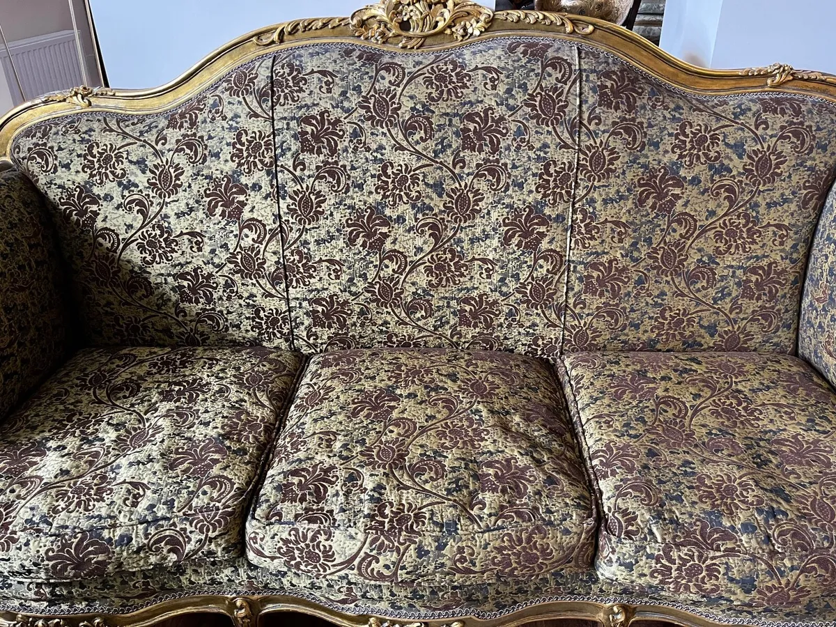 Ornate 3 piece suite - Image 3