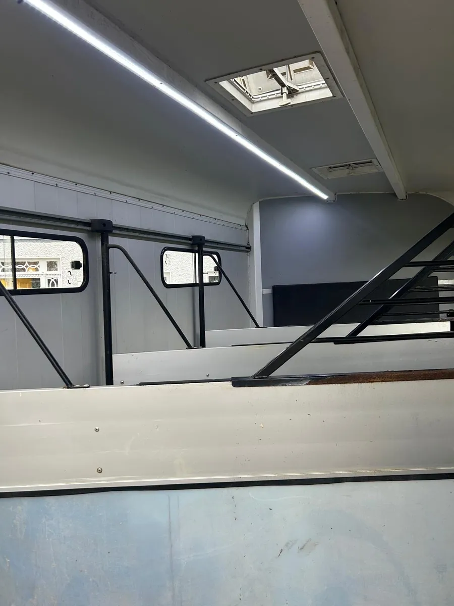 Used Cheval Liberte Maxi4 trailer - Image 3