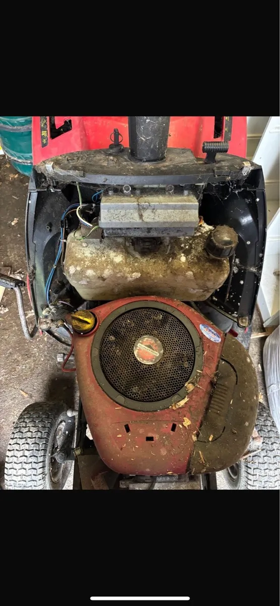 ✨Ride-On Lawnmower ✨ - Image 3