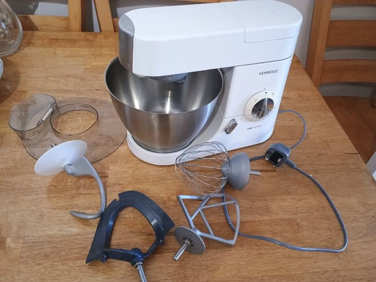 Kenwood Chef stand mixer - Image 1