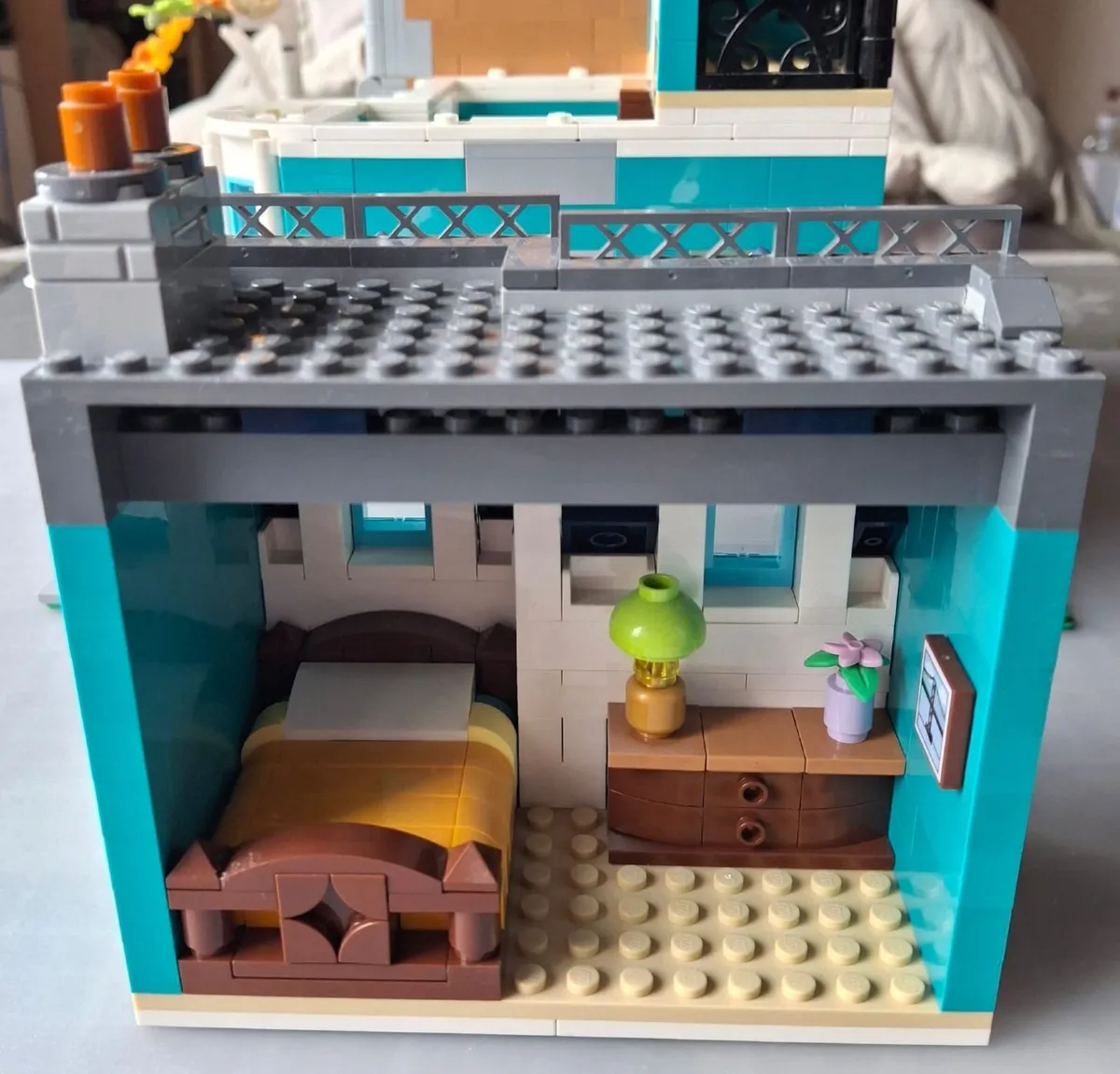 Lego Creator Expert Bookshop - Image 4