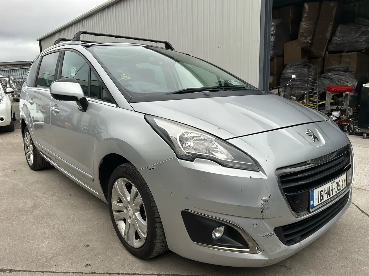 Peugeot 7 seater top spec - Image 1