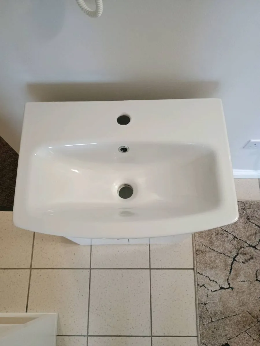 Vanity unit & basin set - Image 3