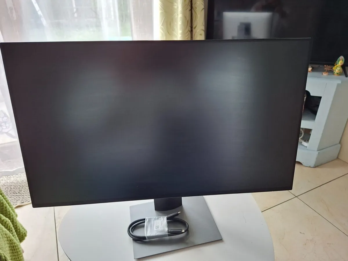 Dell monitor - Image 1