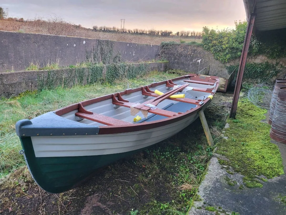 19ft Burke lake boat - Image 1