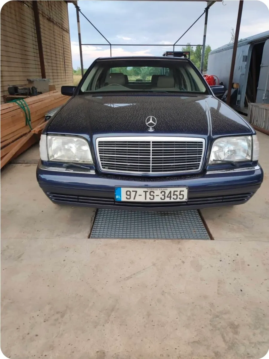 1997 Mercedes-Benz S500L (W140)