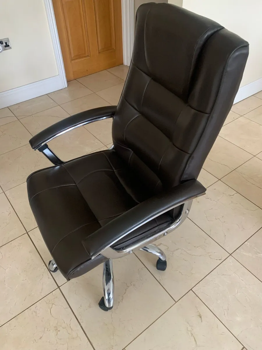 Office chair. Free to take away - Image 1