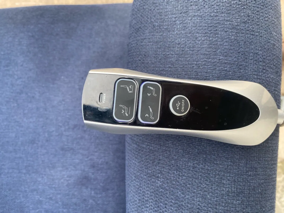 RISE AND RECLINER CHAIR - Image 2