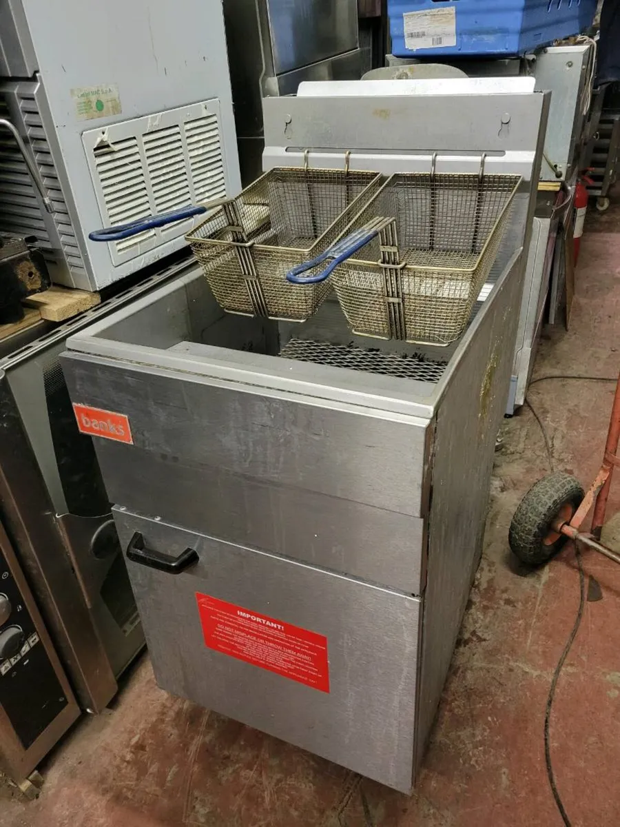 Fryer LP (Cylinder) GAS 5 Burner BANKS - Image 1