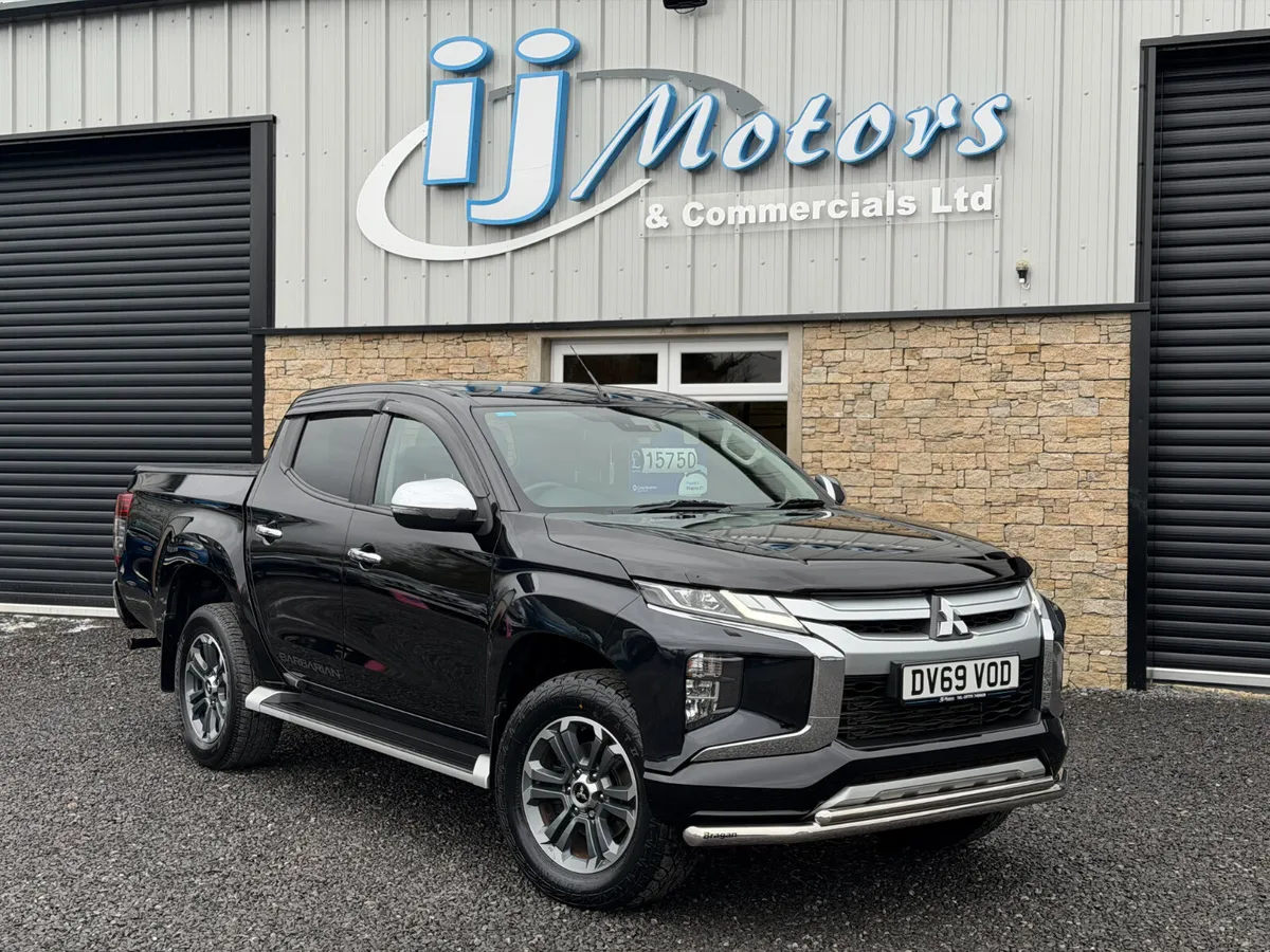 19 MITSUBISHI L200 2.3 DI-D 150 4WD BARBARIAN - Image 1