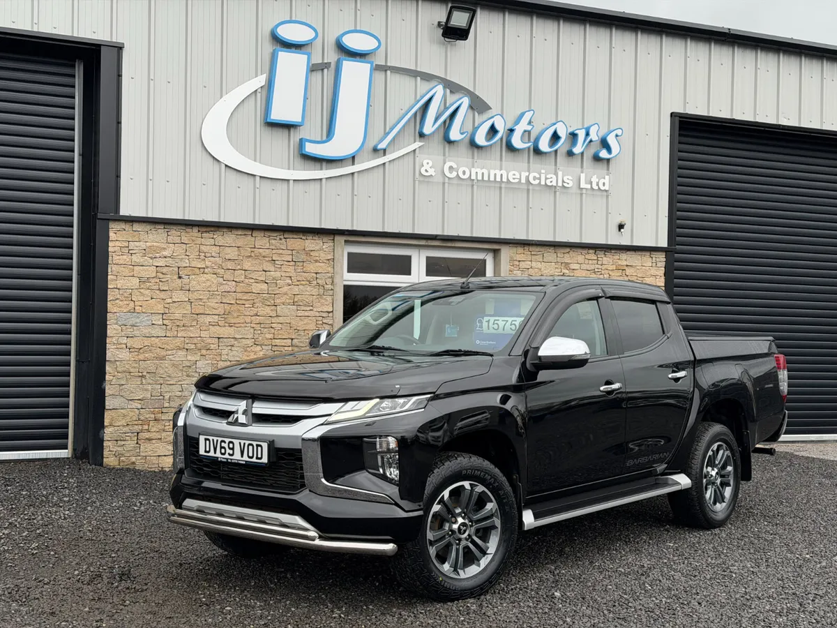 19 MITSUBISHI L200 2.3 DI-D 150 4WD BARBARIAN - Image 3