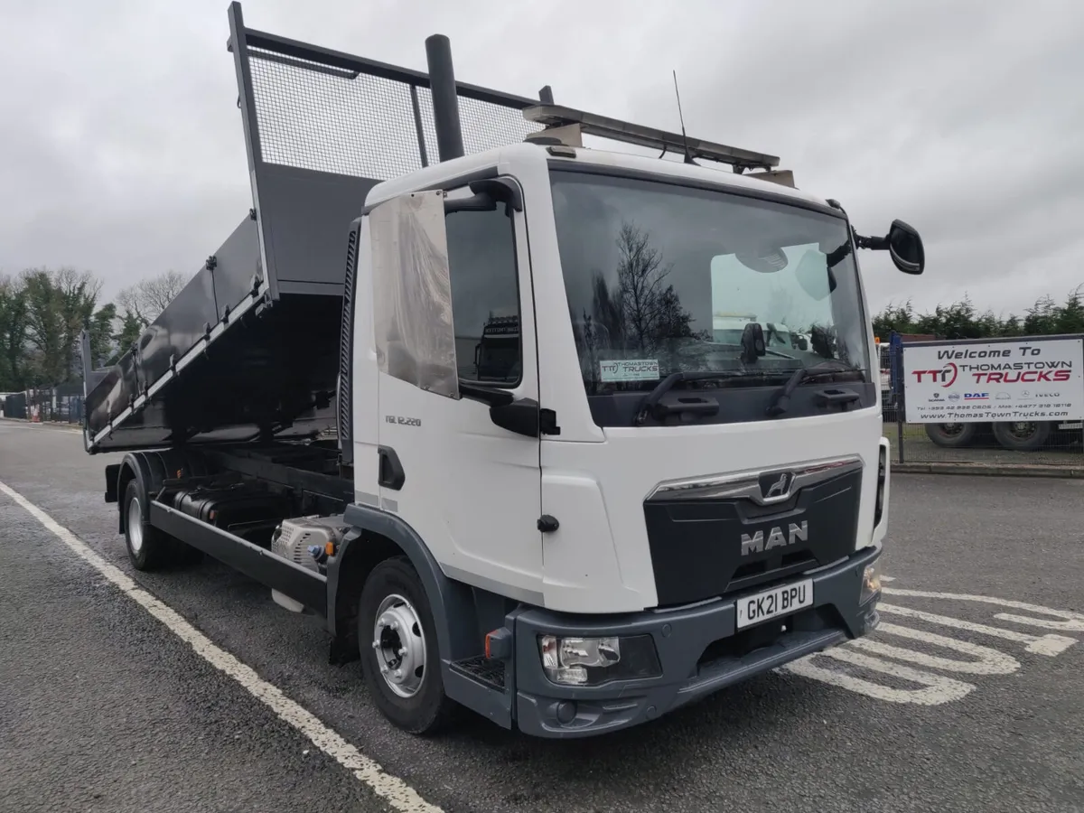 2021 Man TGL 12.220, 12 ton gross, 4X2 Tipper - Image 1