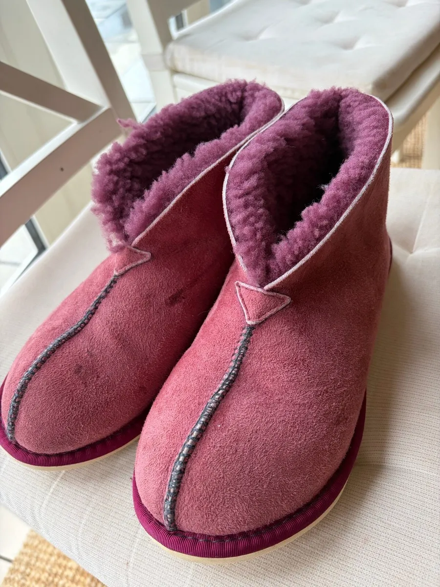 Celtic & Co girls Slippers - Image 1