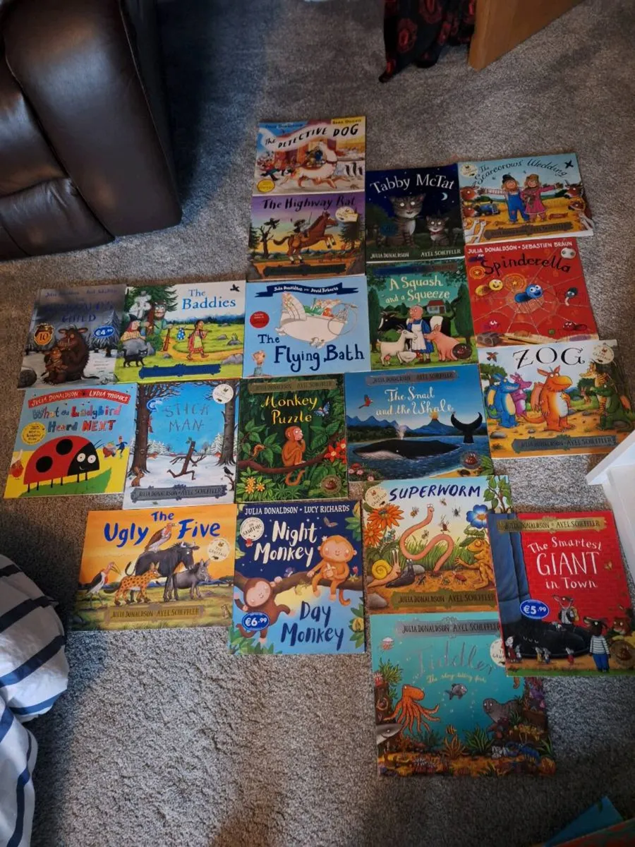 Kids books - Image 1