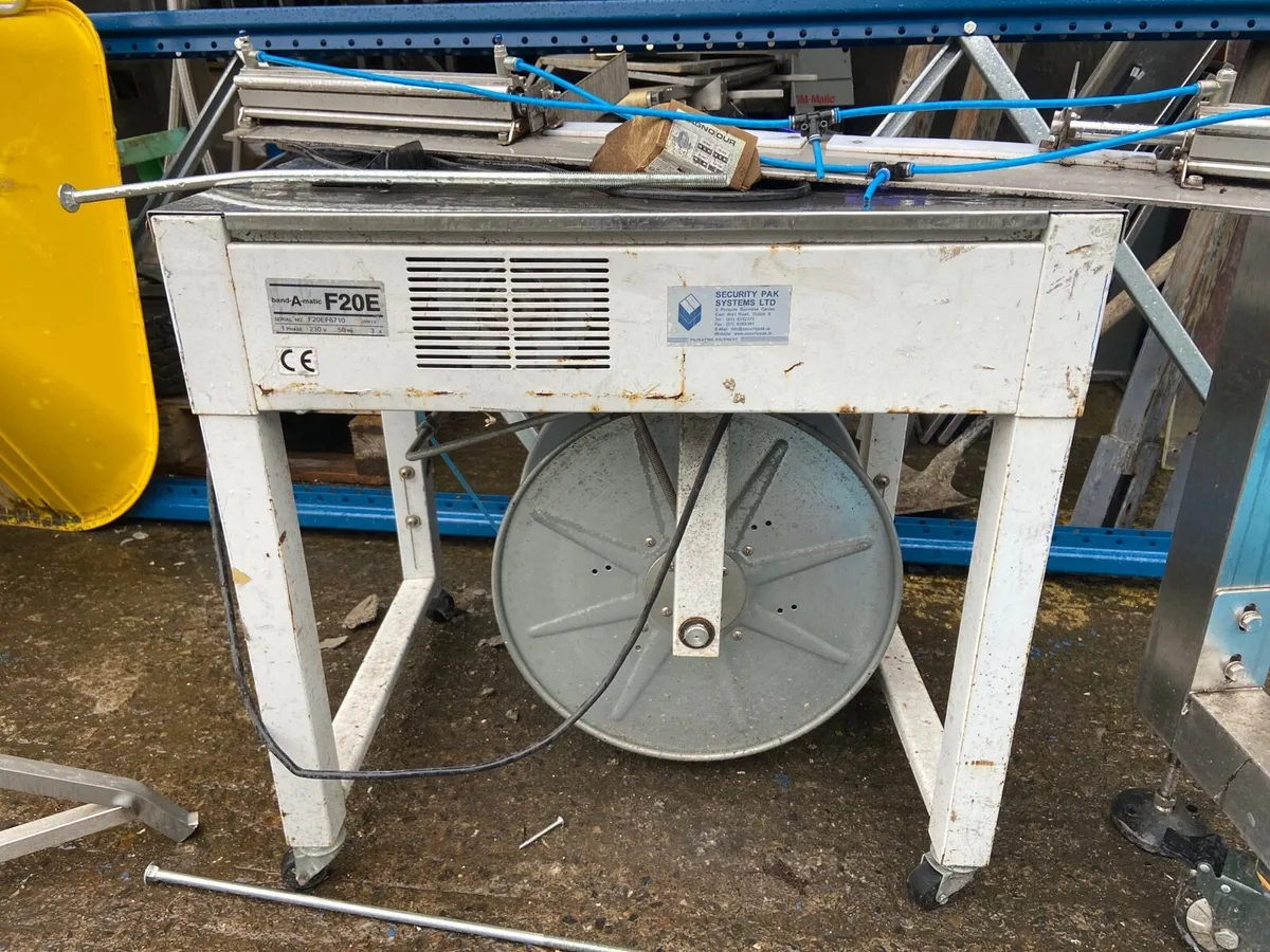 Strapping machine - Image 1