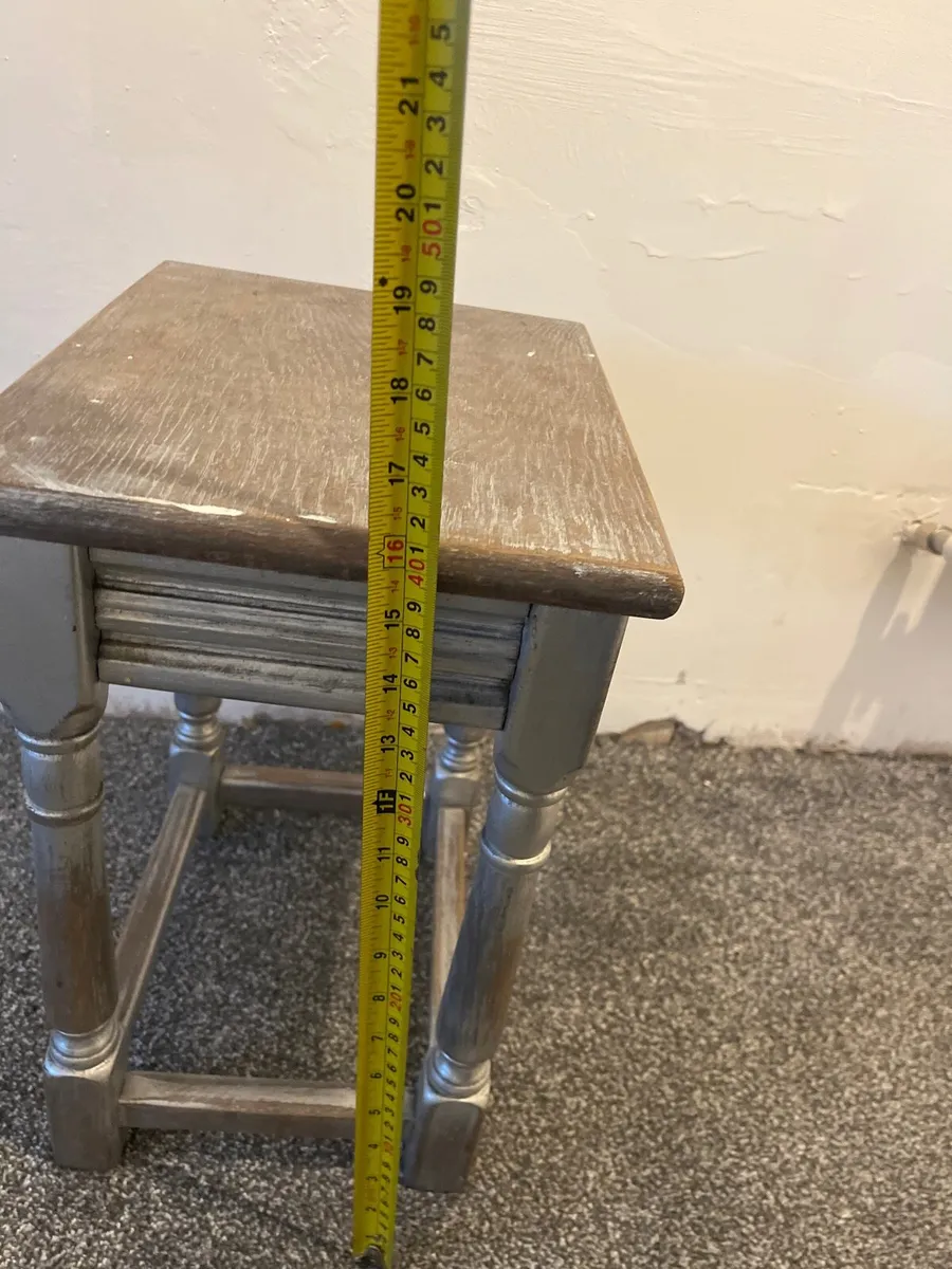 Small Tablet - Image 3