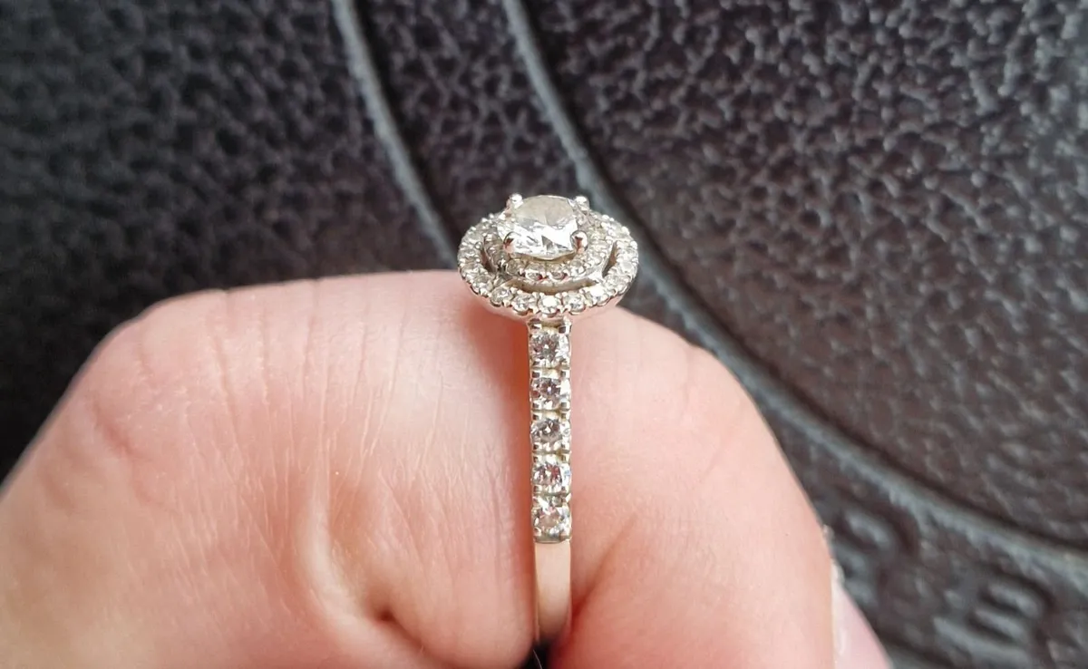 Engagment Ring - Image 3