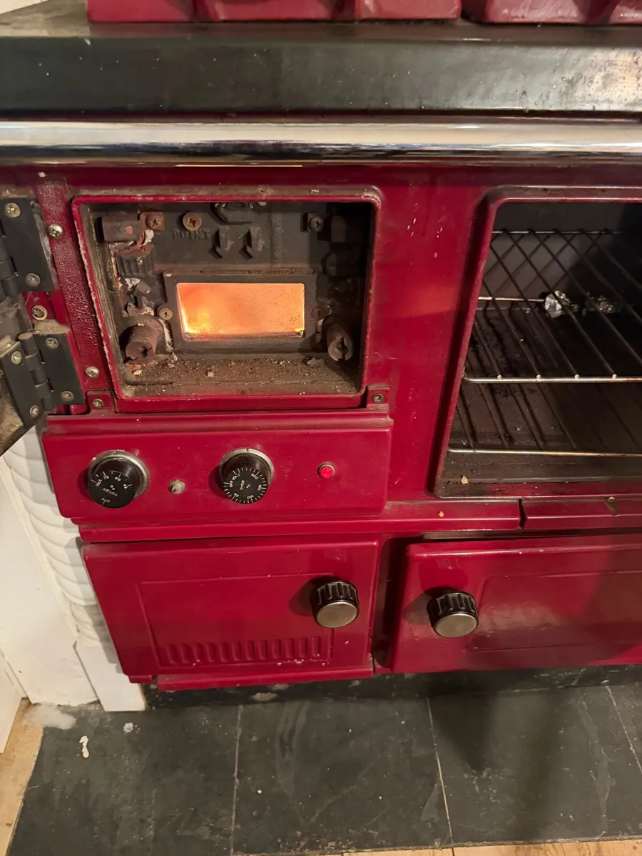 Stanley oil range cooker - Image 1