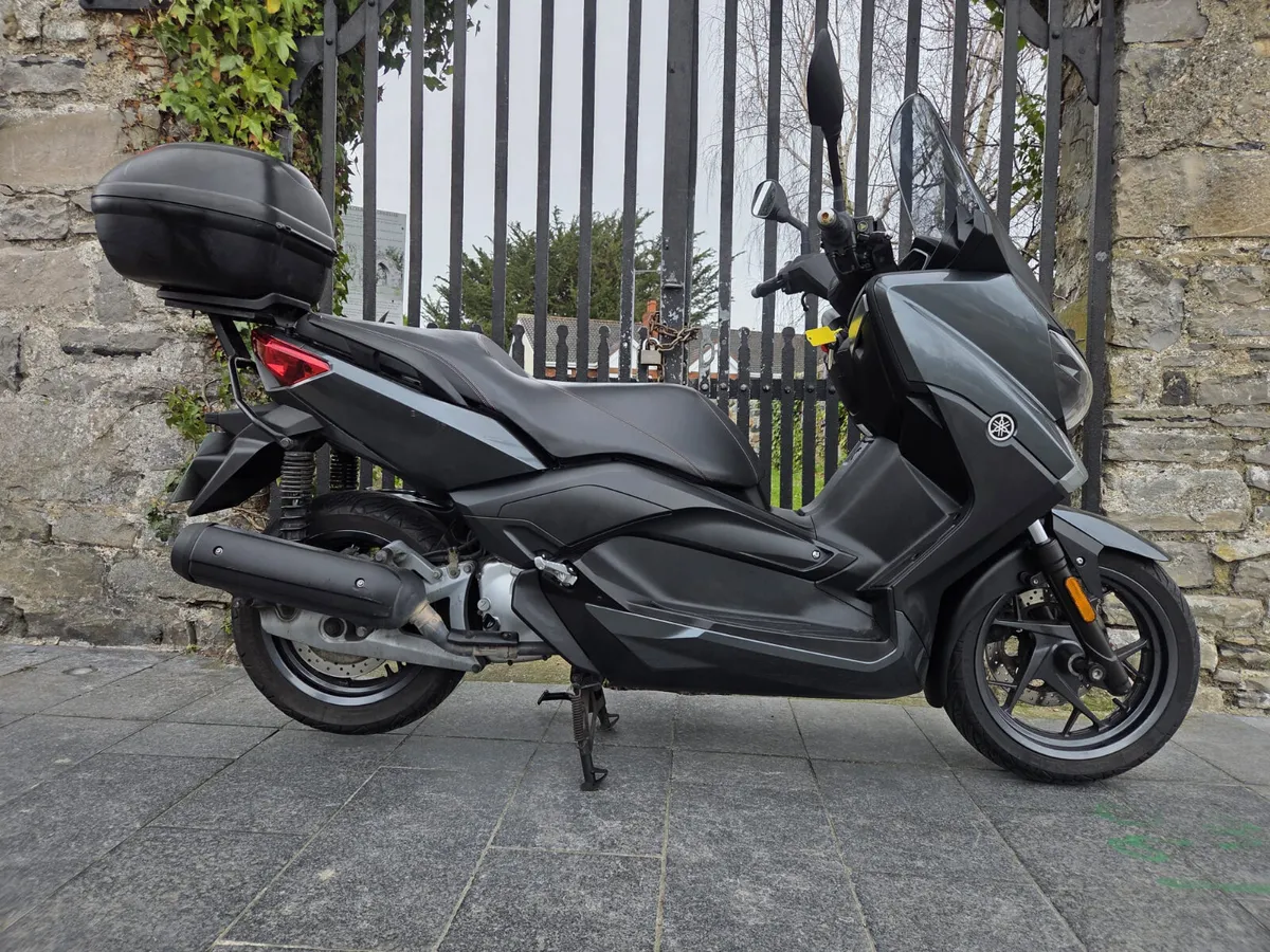 2018 YAMAHA XMAX 125 MOTO4U - Image 1