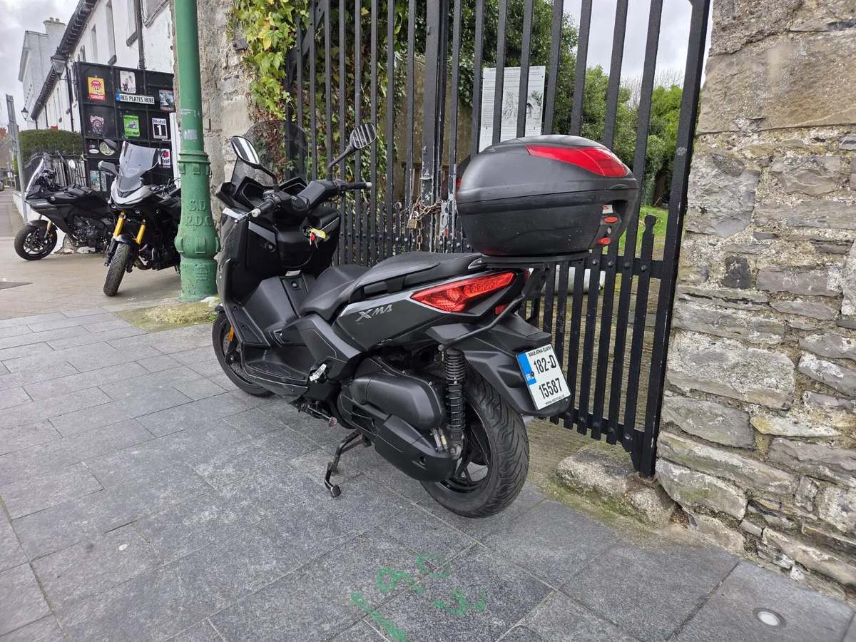 2018 YAMAHA XMAX 125 MOTO4U - Image 2