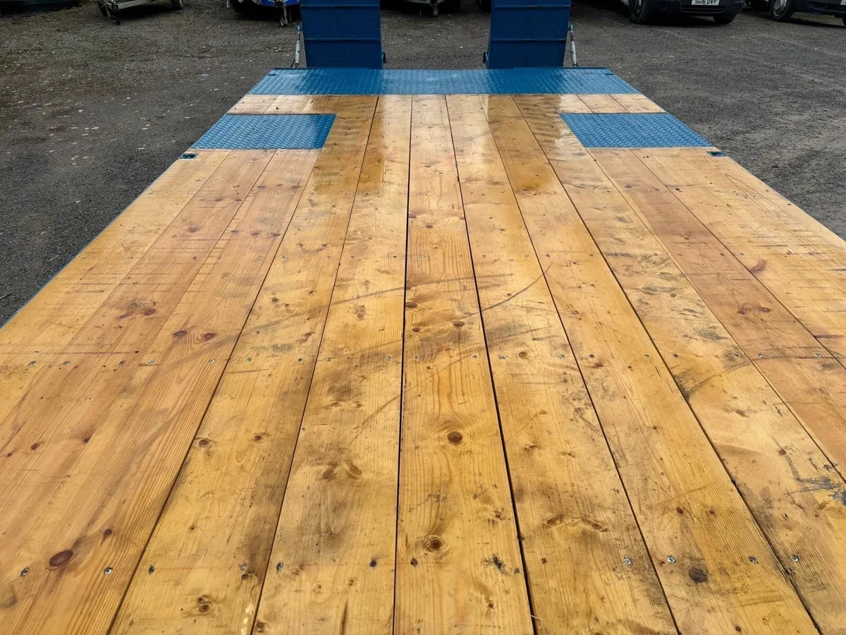 Kane Low Loader - Image 3