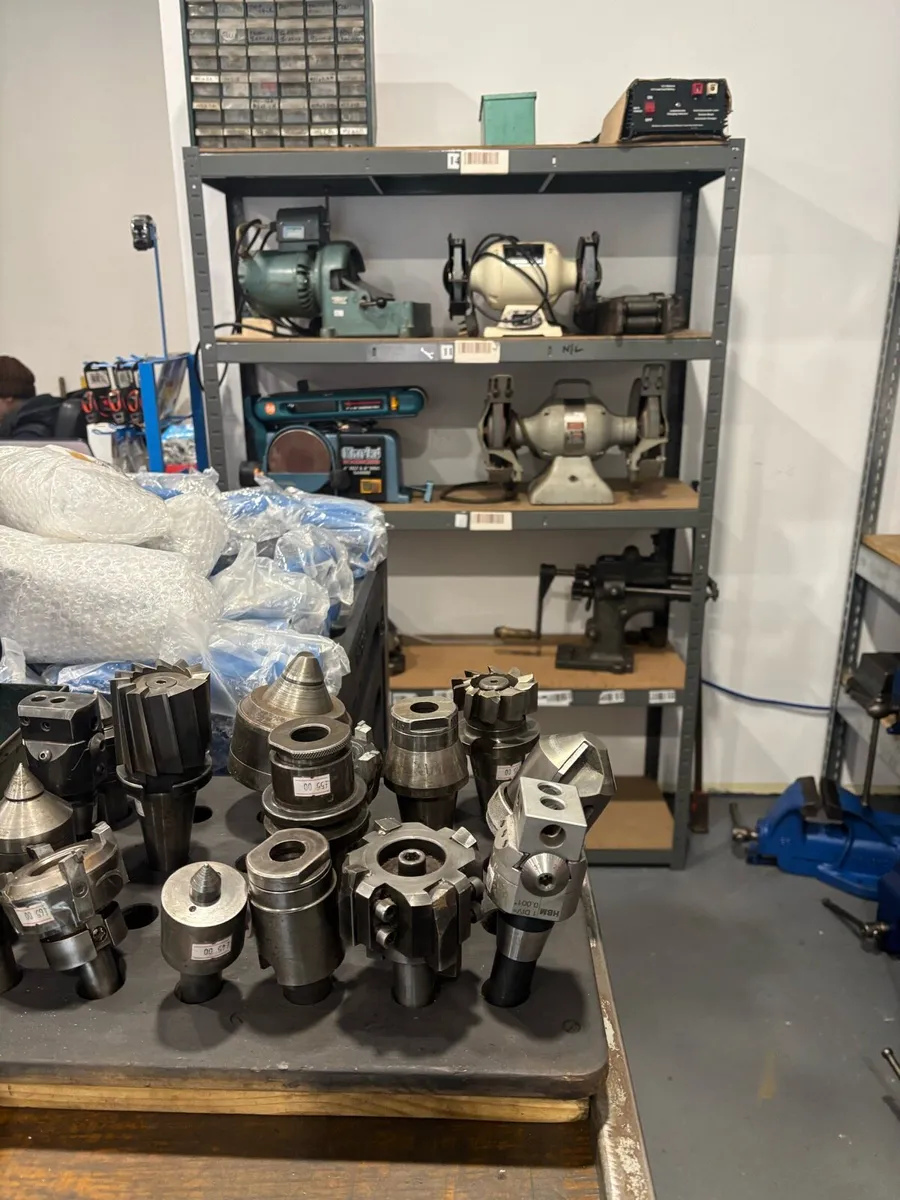 Vices and blacksmiths tooling. WORKSTATION - Image 3