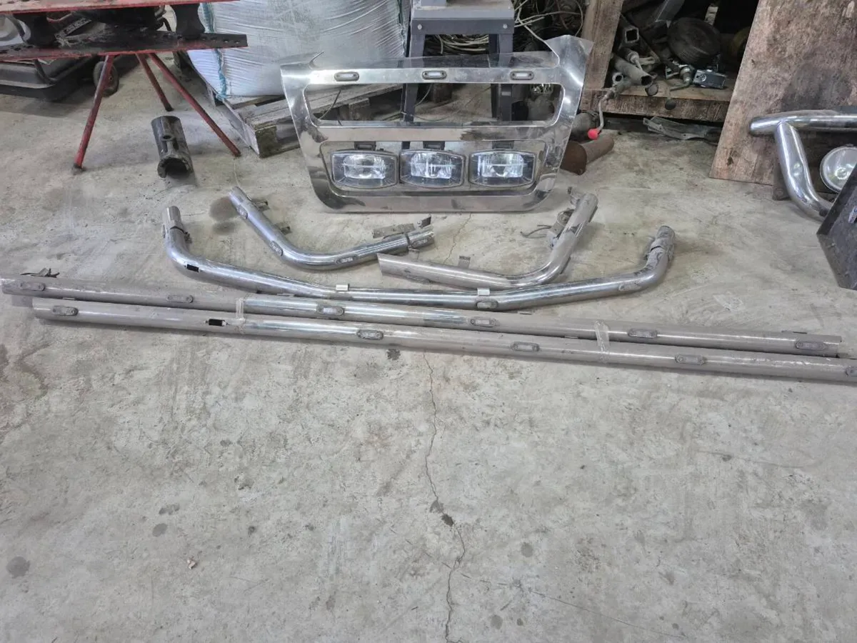 Mercedes sprinter chrome bar kit - Image 3