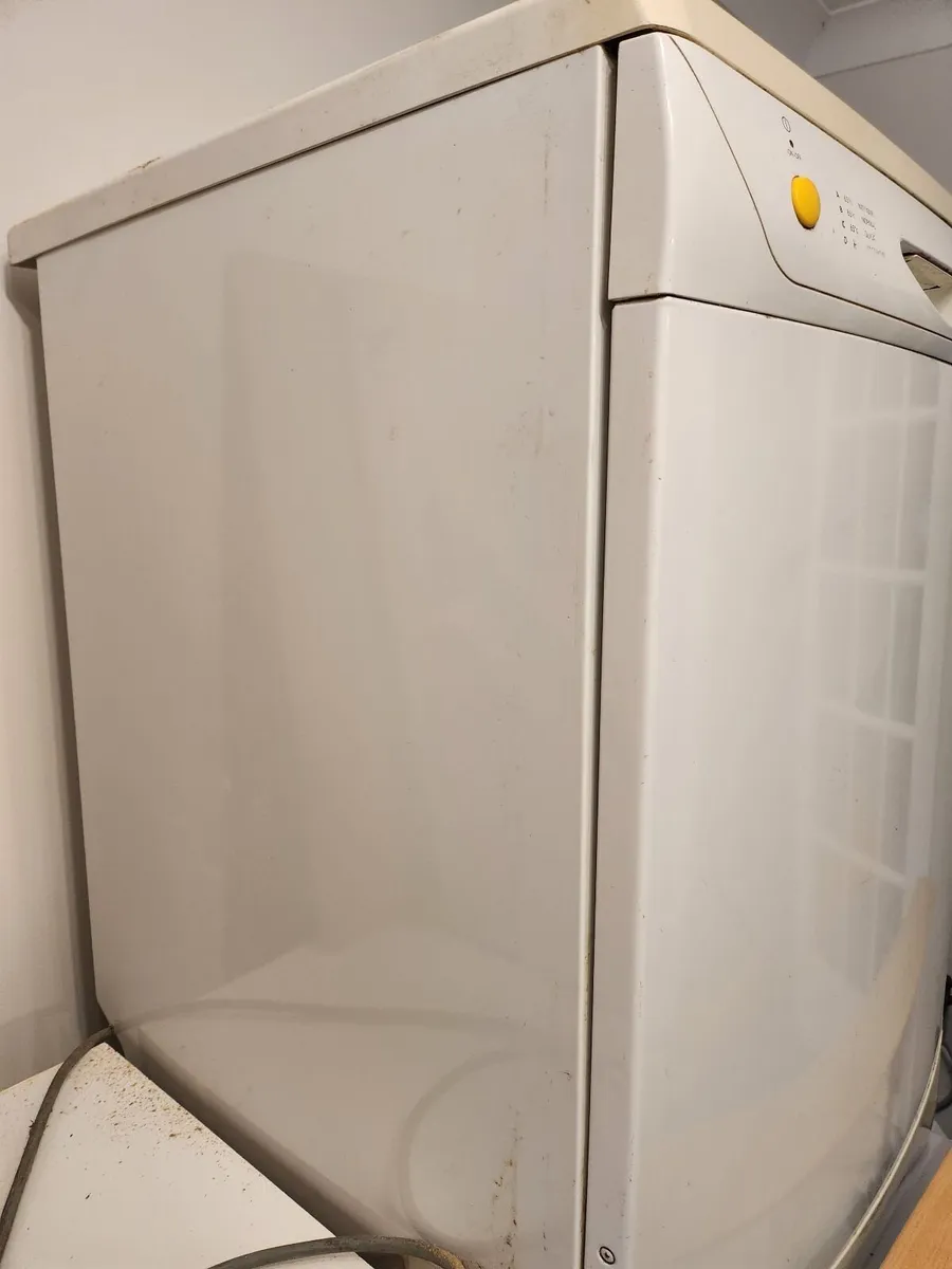 Dishwasher - Image 3