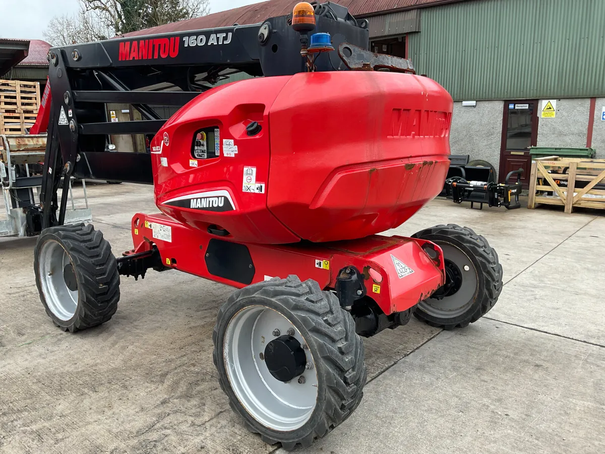 Manitou 160 ATJ Articulated Boom Lift - Image 4