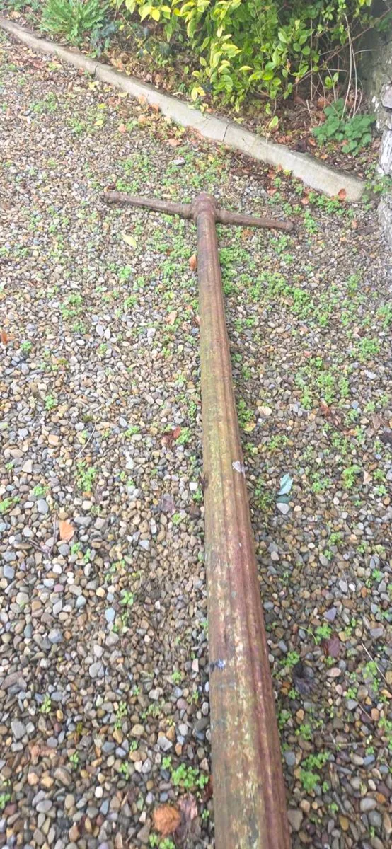 Old street lamp in good condition - Image 2