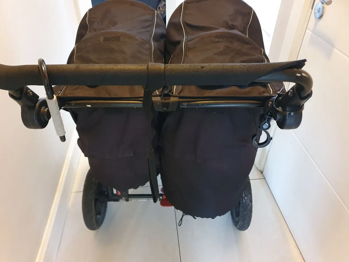 Out n about double buggy - Image 2