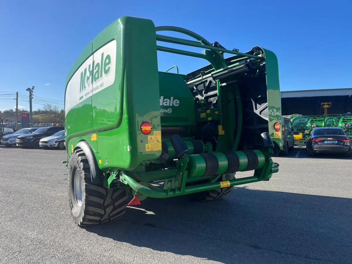 2016 McHale Fusion 3 Baler - Image 4
