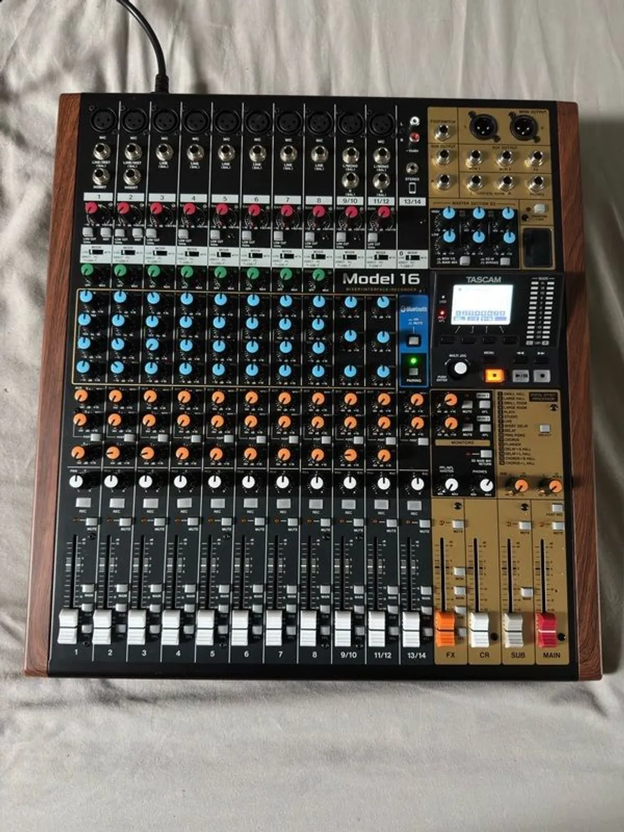 Tascam Model 16 Analog Mixer & Multitrack Recorder Mint Condition - Image 4