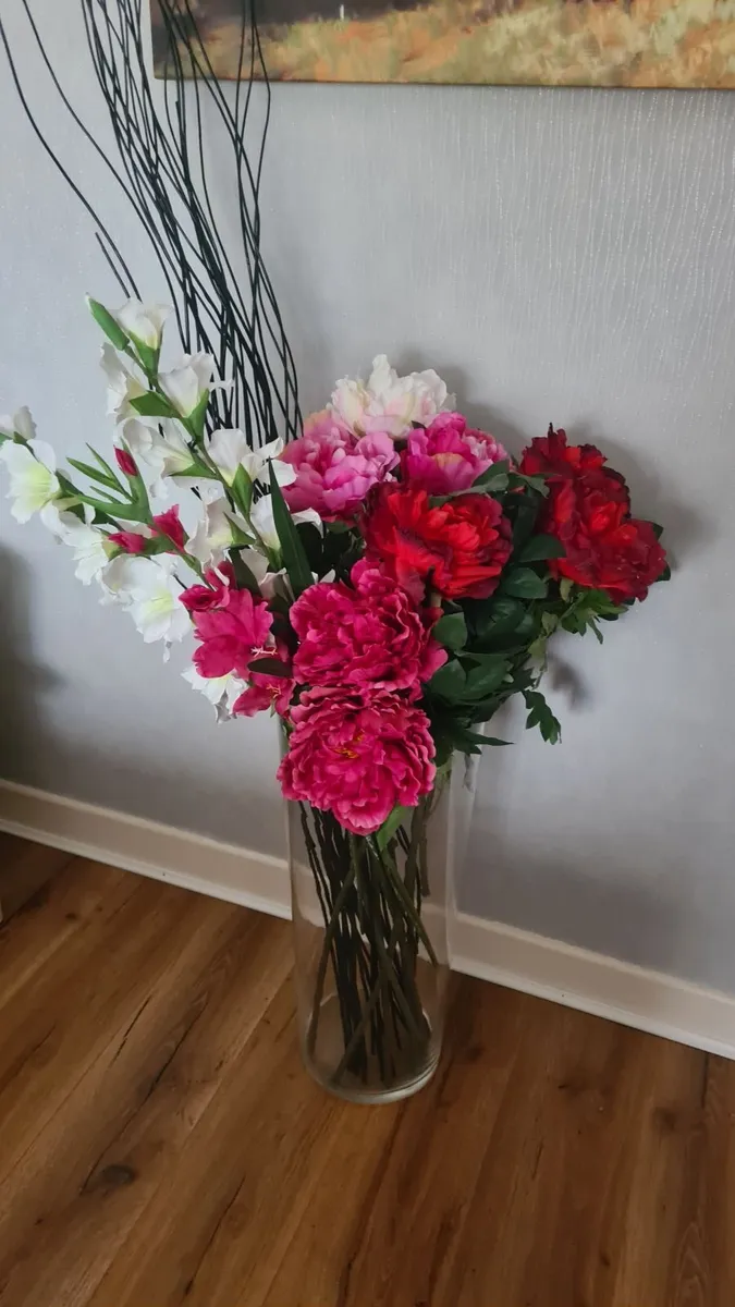 Glass vase - Image 1