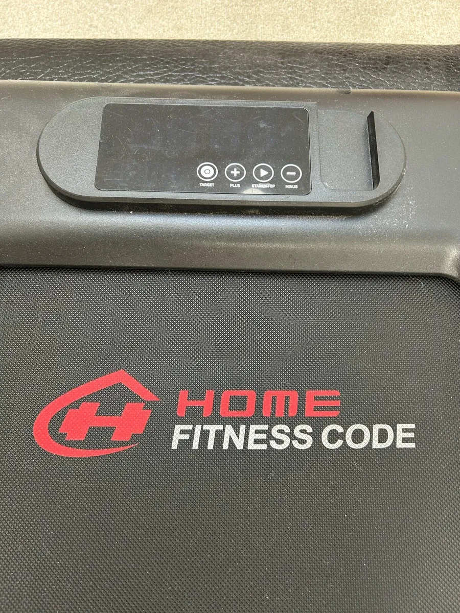 Treadmill with non slip mat - Image 4