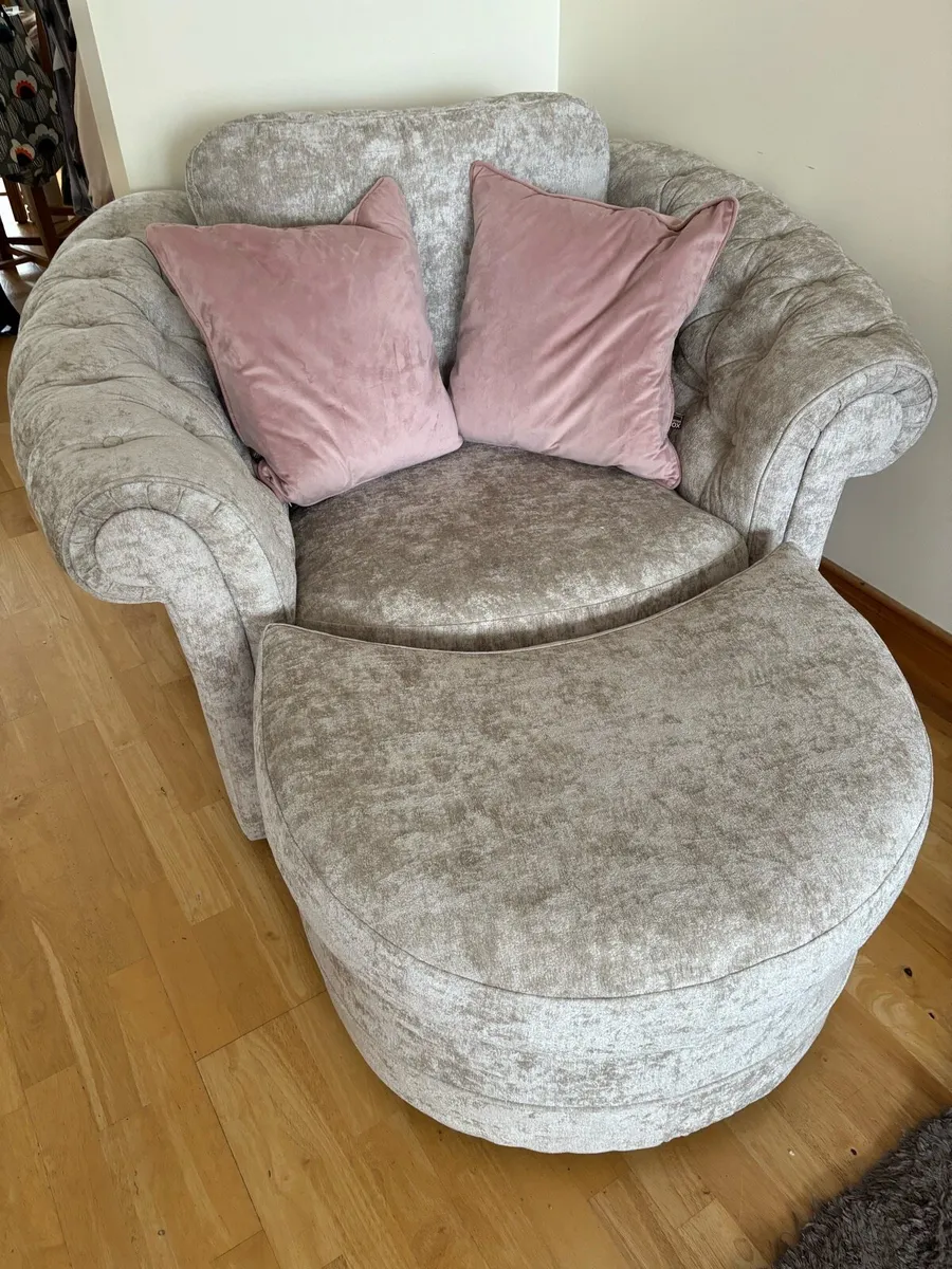 2 & 1 seater with footstool - Image 2