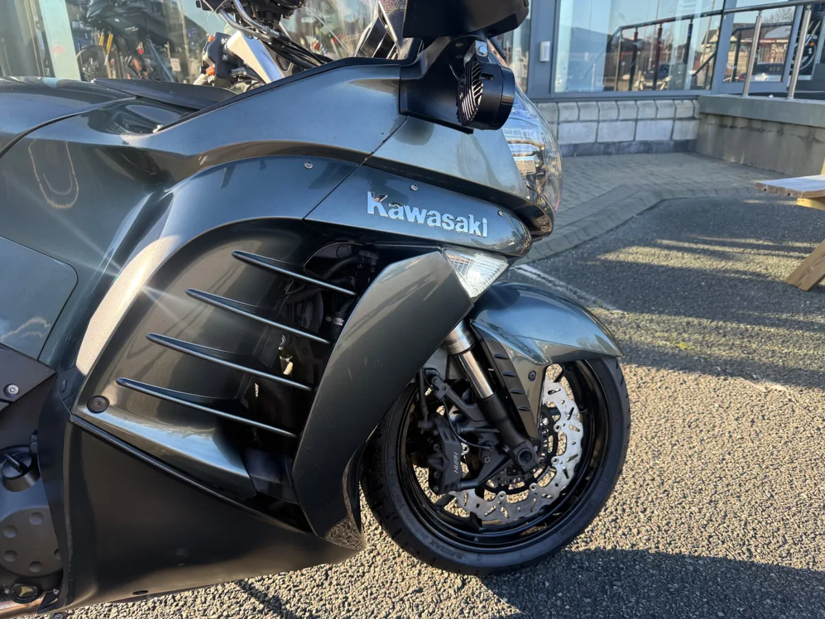 2014 Kawasaki GTR 1400 - Image 2
