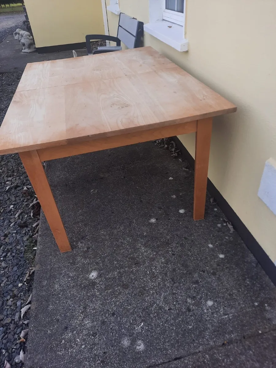 Kitchen table - Image 2