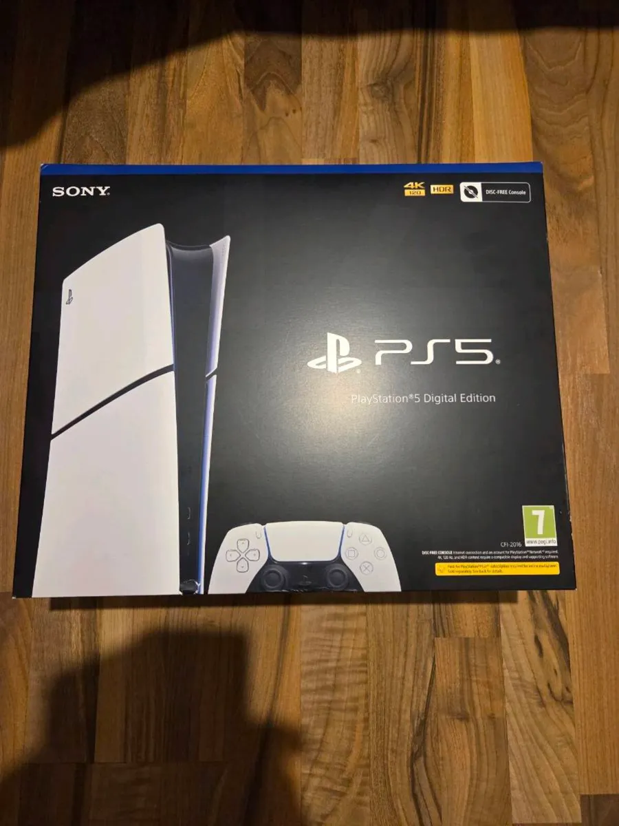 Ps5 played for a few hours as new unwanted gift. - Image 1