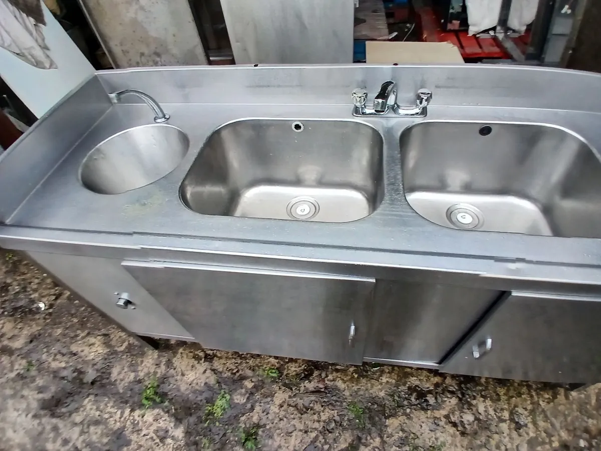Staneless steel cabbinet double sink - Image 1