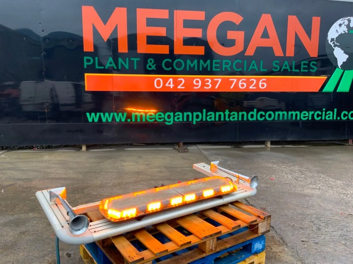 Volvo FM HI BAR / STROBES / HADLEY HORNS - Image 1