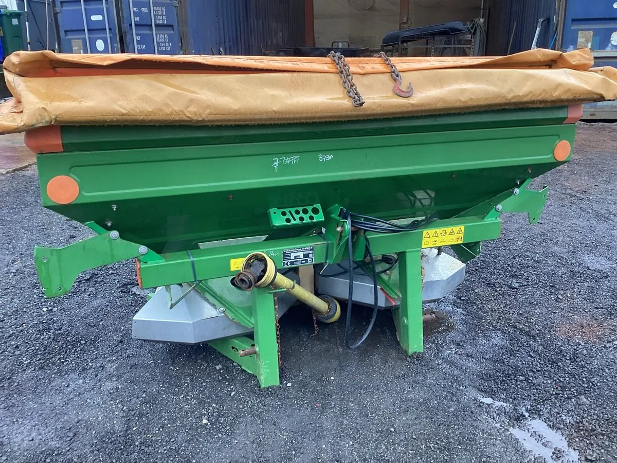 6. FERT SPREADERS  €1000 TO 2500 SEE PICTURES - Image 2
