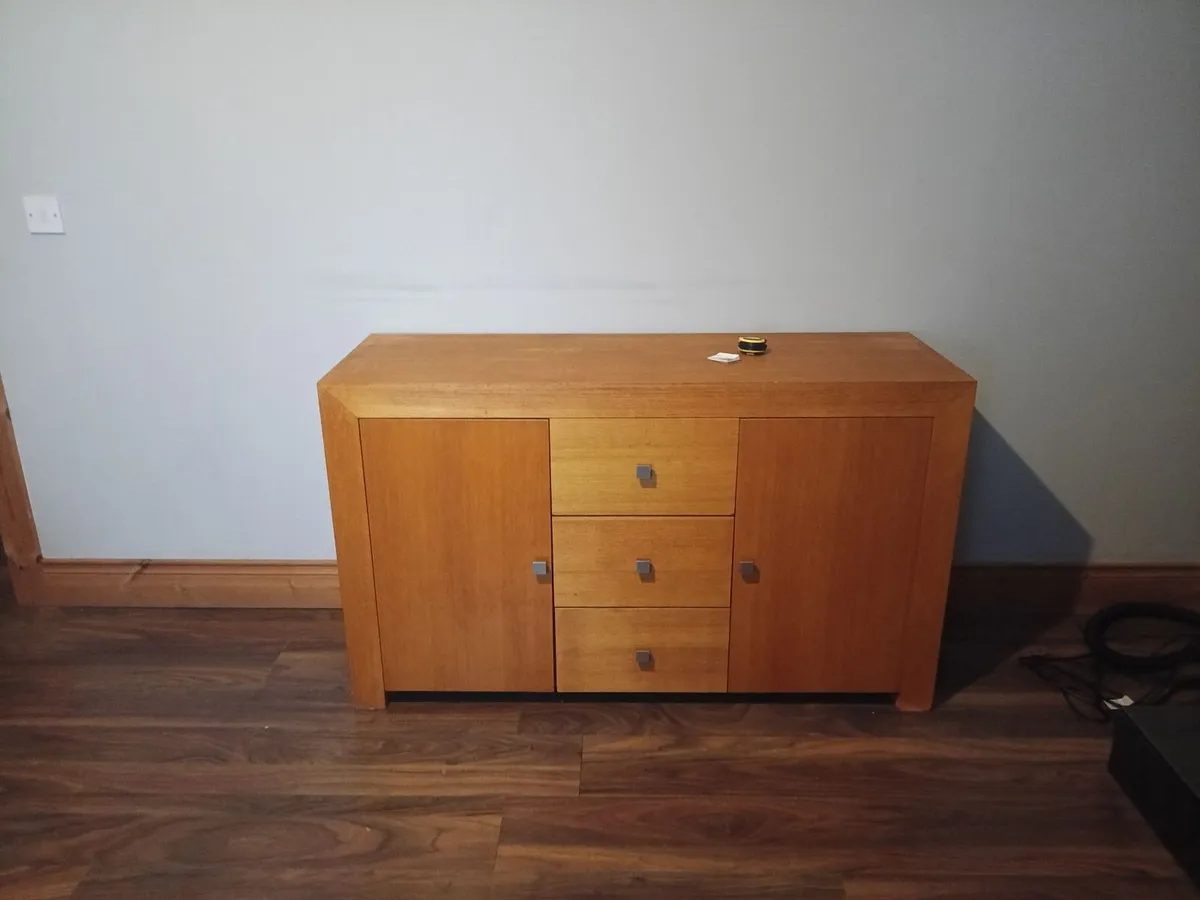 Sideboard - Image 4