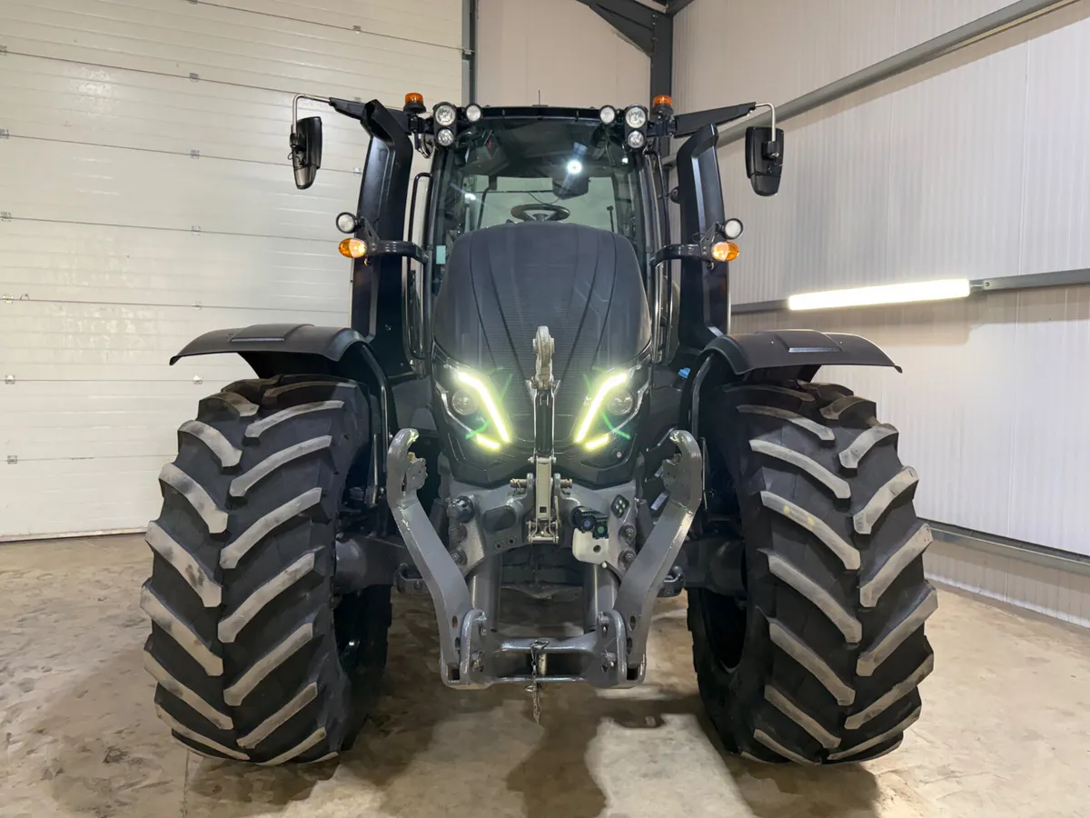 Valtra T195 Active **3200 hours!!**57kph Unlimited - Image 3