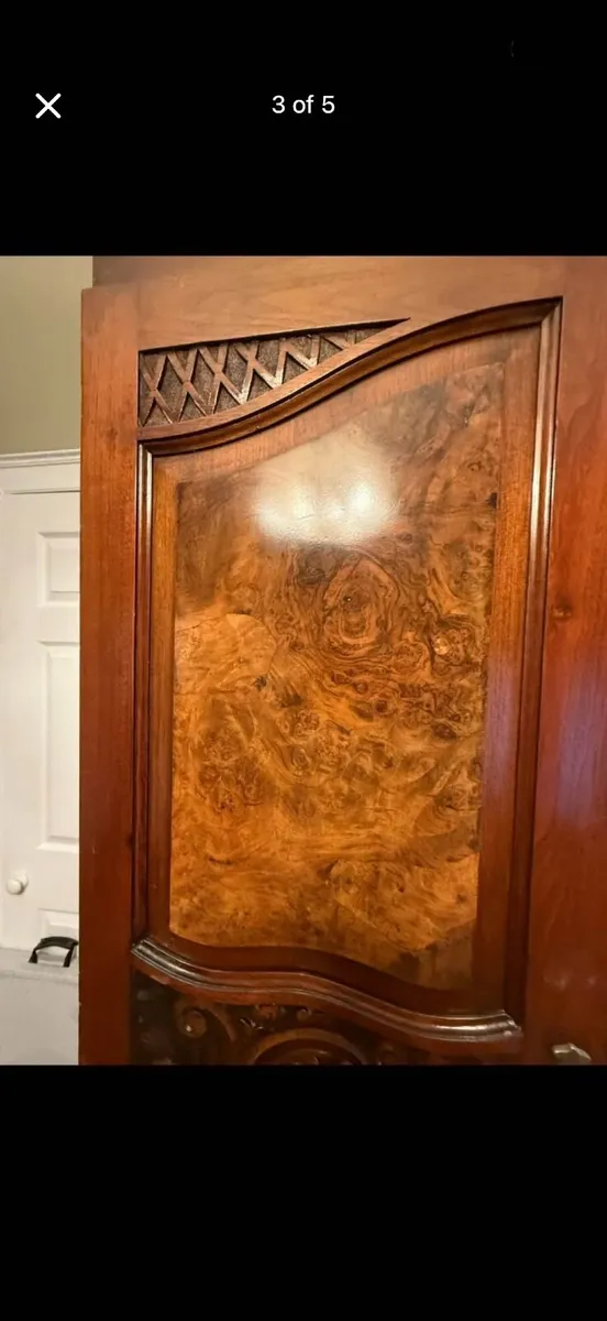 Vintage  mahogany wardrobe - Image 4