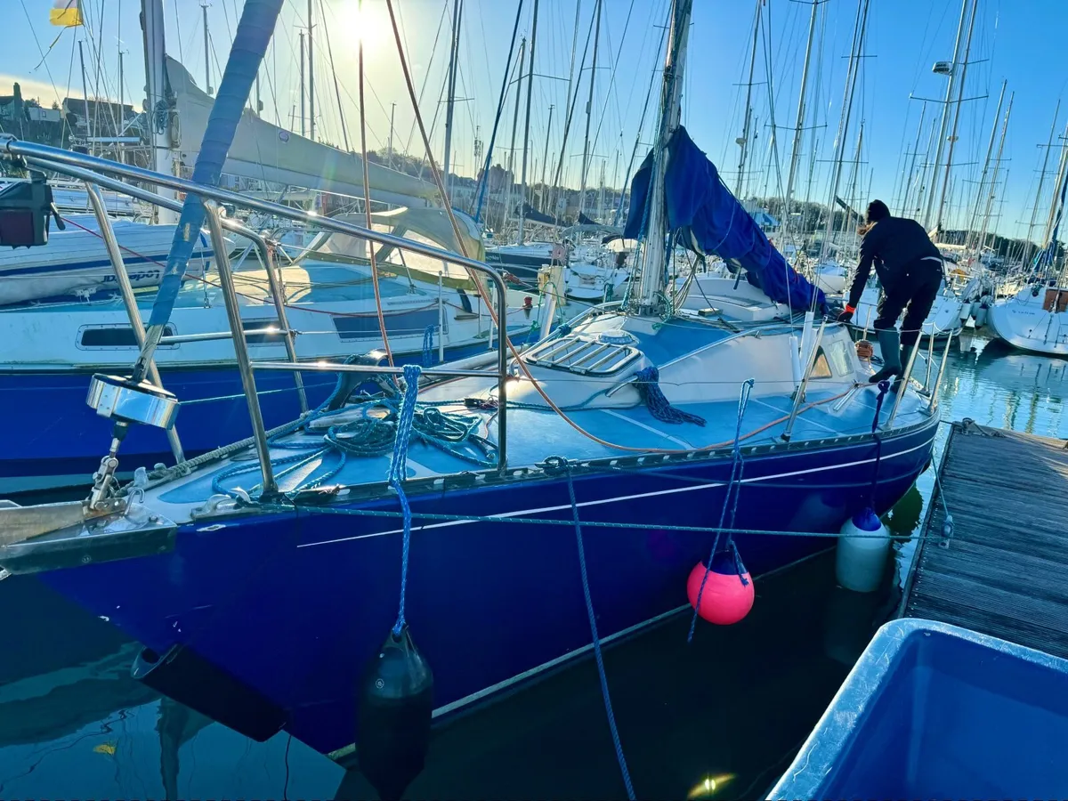 Evolution Yacht 30ft 6 berth for sale or 50% share - Image 1