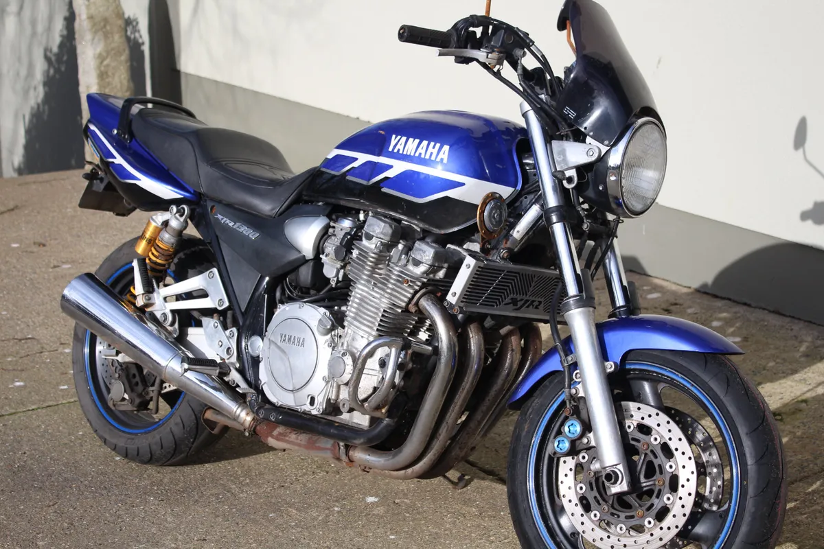 2000 Yamaha XJR1300 - Image 1